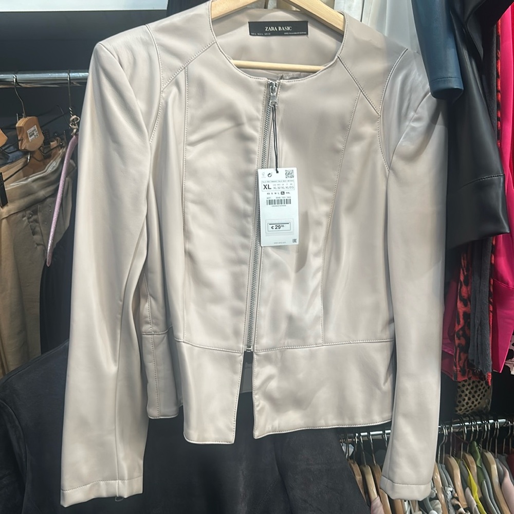 NWT Zara cropped faux leather jacket.